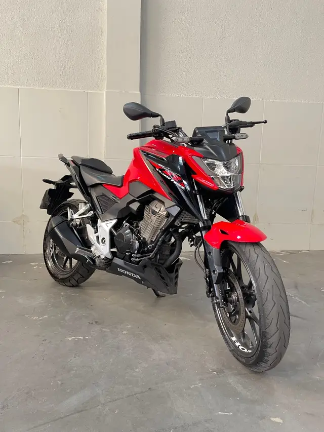 Carro Honda CB 300F Twister 2024 (CBS)