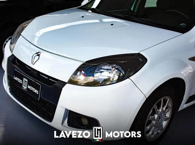 Carro Renault Sandero 2014 Privilège 1.6 8V (flex)