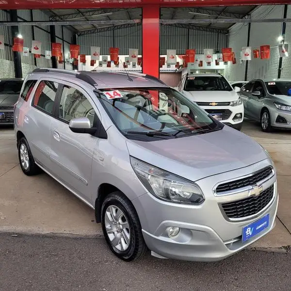 Carro Chevrolet Spin 2014 Advantage 5S 1.8 (Flex)