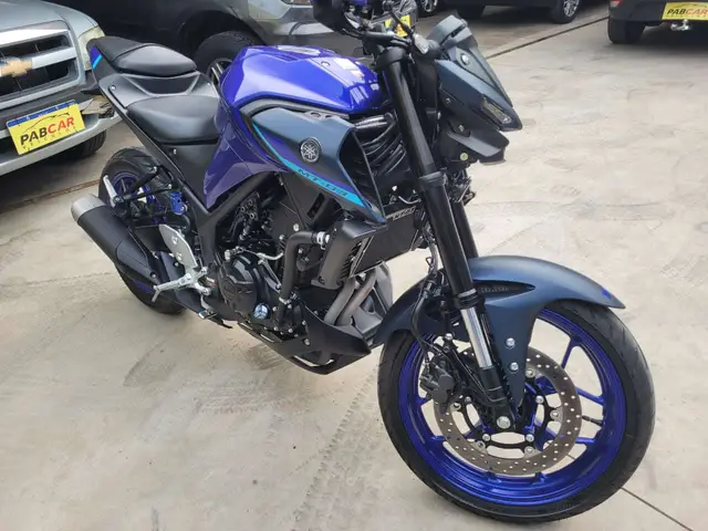 Carro Yamaha MT-03 2024 ABS