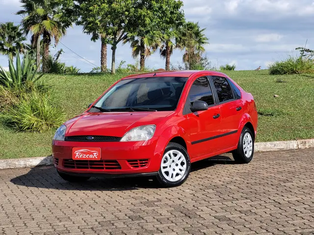 Carro Ford Fiesta Sedan 2005 1.6 (Flex)