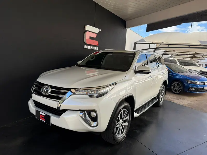 Toyota 2.8 TDI SRX 5L 4x4 (Aut)