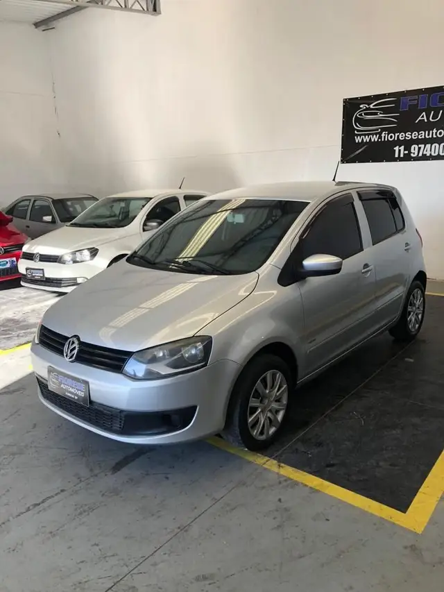 Carro Volkswagen Fox 2011 1.0 8V (Flex) 4p
