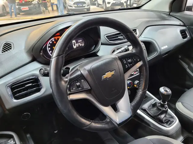 Carro Chevrolet Onix 2019 1.4 Activ SPE/4