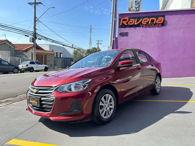 Carro Chevrolet Onix Plus 2020 1.0 LT (Flex)