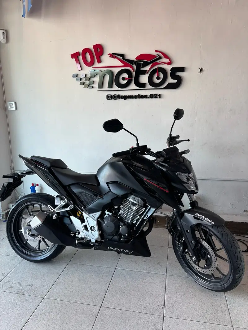 Honda CB 300F Twister Standard