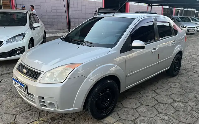 Carro Ford Fiesta Sedan 2009 1.6 (Flex)