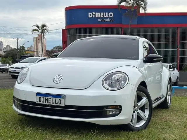 Carro Volkswagen Fusca 2014 2.0 R-Line TSI 16V Aut.