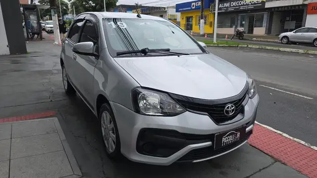 Carro Toyota Etios 2019 X Plus 1.5 (Flex)