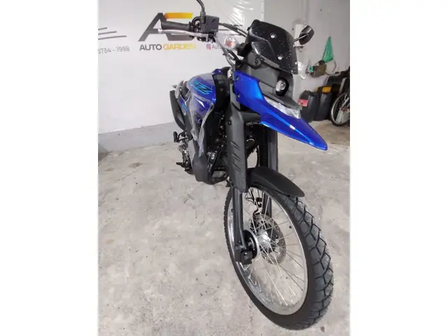 Moto Yamaha XTZ 250 Lander 2025 Connected