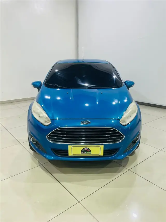 Carro Ford New Fiesta Sedan 2015 1.6 SE PowerShift (Flex)