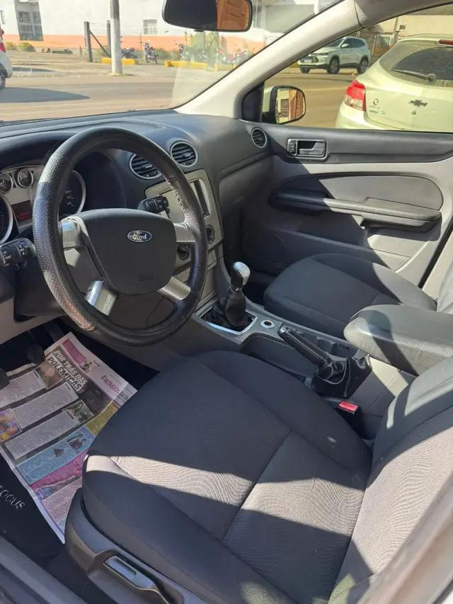 Carro Ford Focus Hatch 2011 GLX 1.6 8V (Flex)