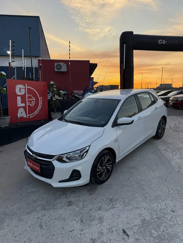 Carro Chevrolet Onix 2020 LT 1.0 (Flex)