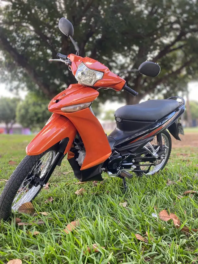 Moto Yamaha Crypton 115 2014 ED Penelope