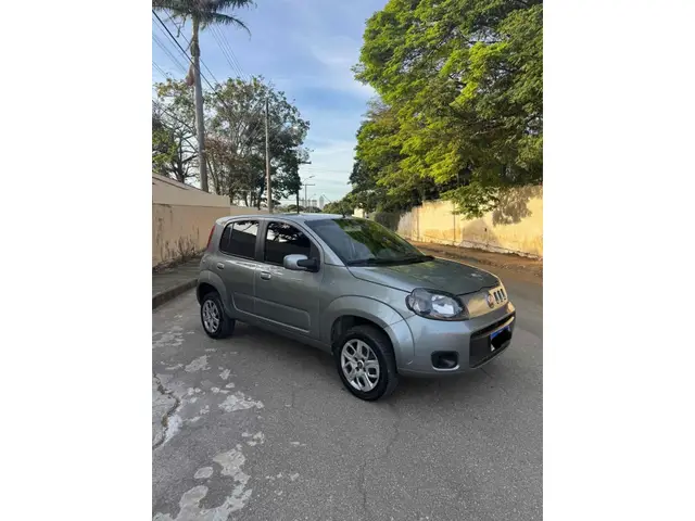 Carro Fiat Uno 2016 Vivace 1.0 8V (Flex) 4p
