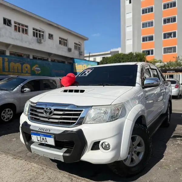 Carro Toyota Hilux Cabine Dupla 2014 Hilux 3.0 TDI 4x4 CD SR