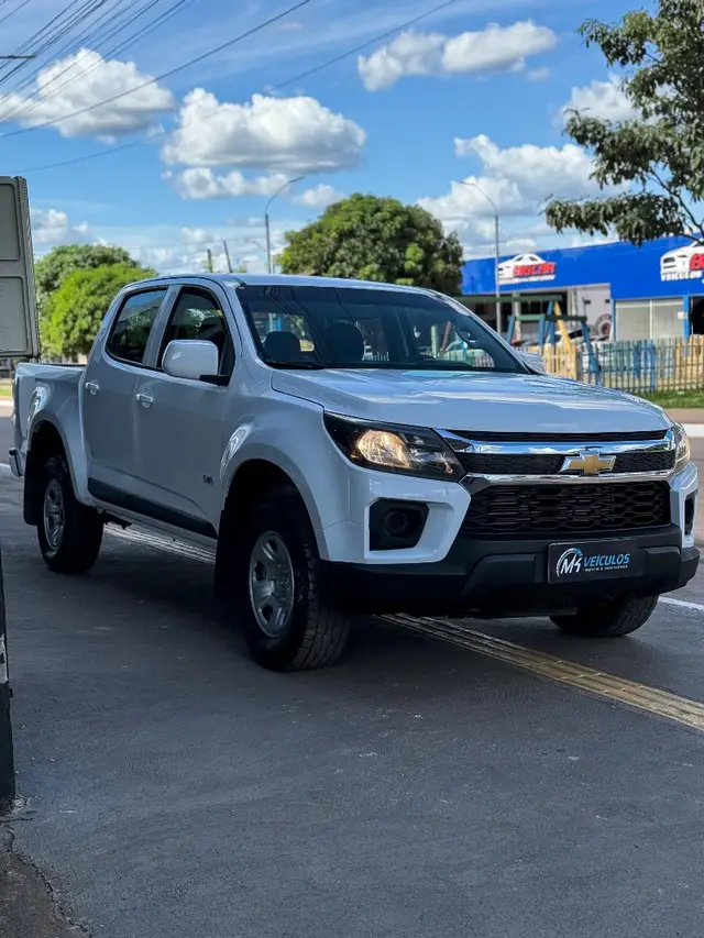 Carro Chevrolet S10 Cabine Simples 2022 S10 2.8 CTDi Cabine Simples LS 4WD