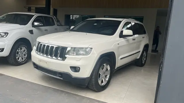 Carro Jeep Grand Cherokee 2011 3.6 V6 Limited 4WD