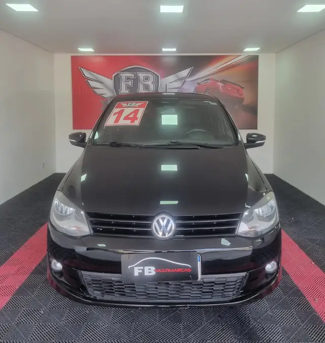 Carro Volkswagen Fox 2014 1.6 VHT Seleção (Flex)