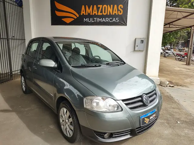 Carro Volkswagen Fox 2010 1.0 8V (Flex) 4p