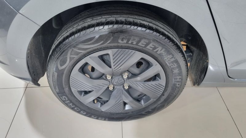 Polo Track 1.0 Flex 12V 5p