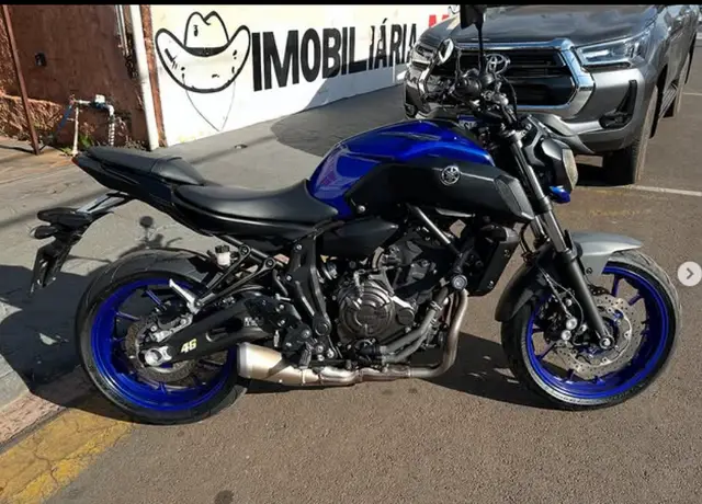 Carro Yamaha MT-07 2020 (ABS)