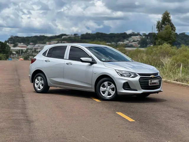 Carro Chevrolet Onix 2022 1.0 (Flex)
