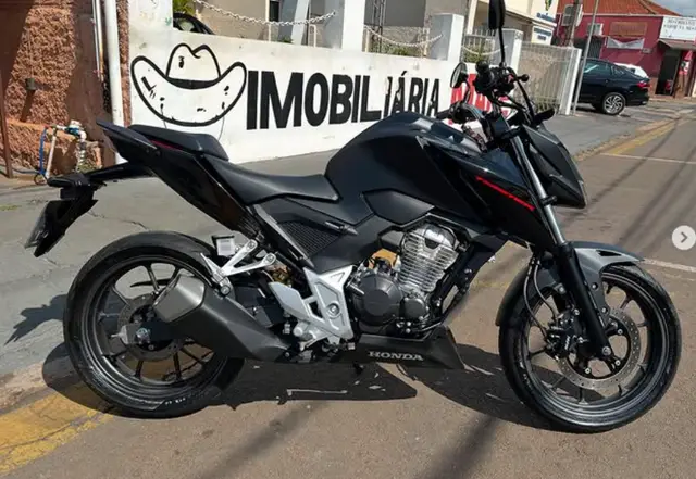 Carro Honda CB 300F Twister 2023 (ABS)