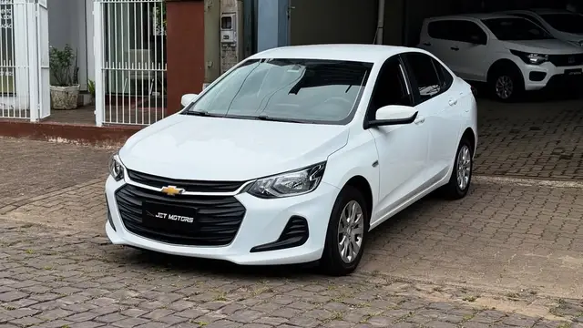 Carro Chevrolet Onix Plus 2022 1.0 LT (Flex)