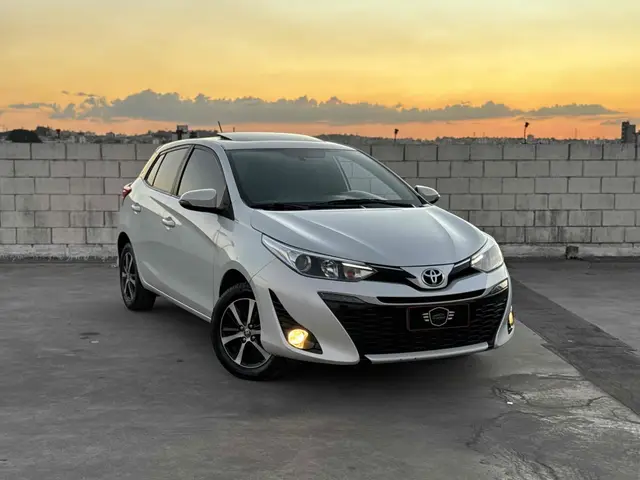 Carro Toyota Yaris Sedan 2022 1.5 XL Plus Connect CVT (Flex)