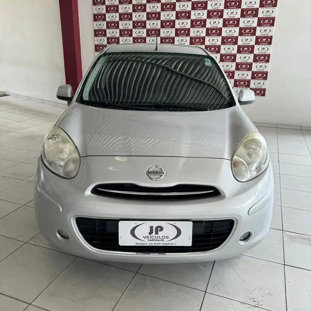 Carro Nissan March 2014 1.0 16V S (Flex)