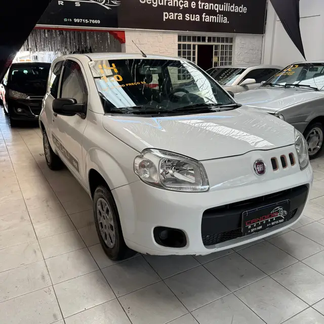 Carro Fiat Uno 2014 Vivace 1.0 8V (Flex) 2p