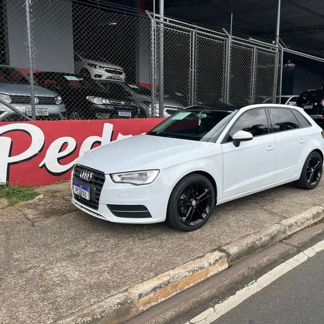 Carro Audi A3 Sportback 2014 Attraction
