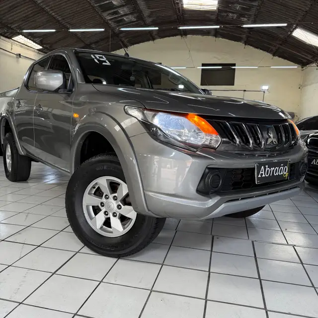 Carro Mitsubishi L200 Triton Sport 2019 Sport 2.4 DID-H GLS 4WD