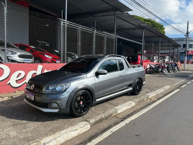 Carro Volkswagen Saveiro 2017 Cross 1.6 16v MSI CE (Flex)