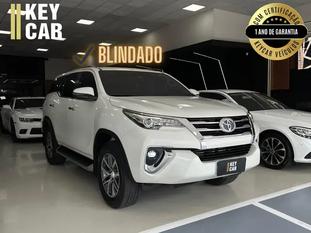 Carro Toyota SW4 2020 2.8 TDI SRX 7L 4x4 (Aut) (Diesel)