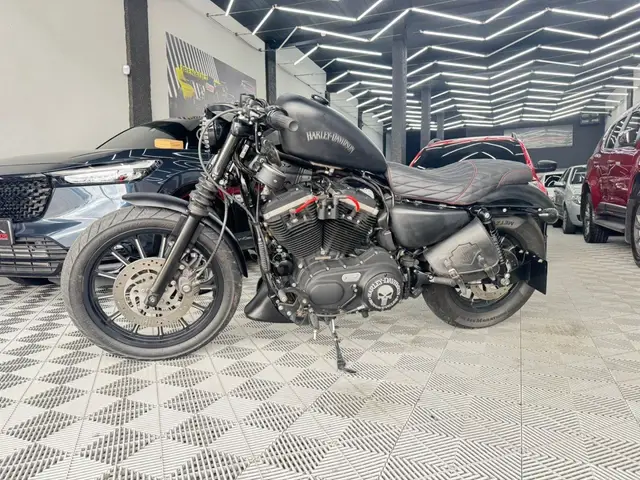 Carro Harley-Davidson Xl 883 2012 N IRON