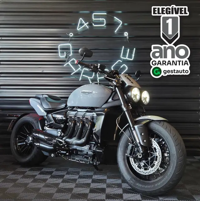 Carro Triumph Rocket 3 2021 III R 2500cc