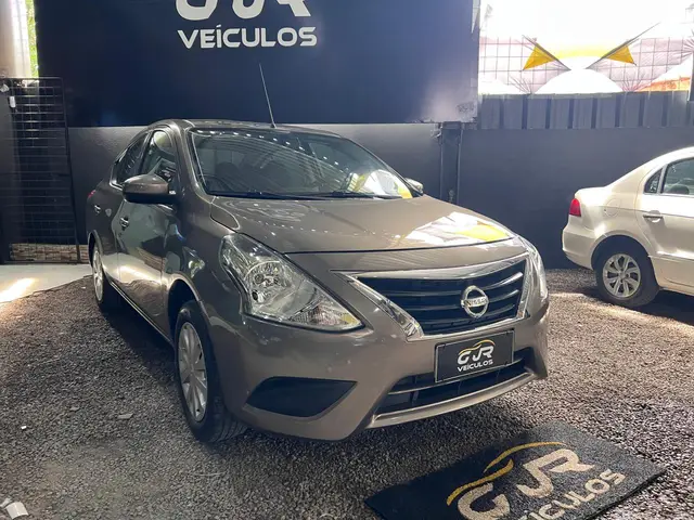 Carro Nissan Versa 2020 1.0 12V (Flex)
