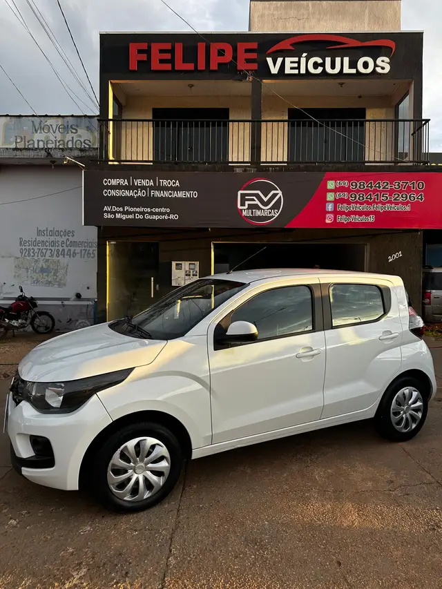 Carro Fiat Mobi 2018 FireFly Drive 1.0 (Flex)