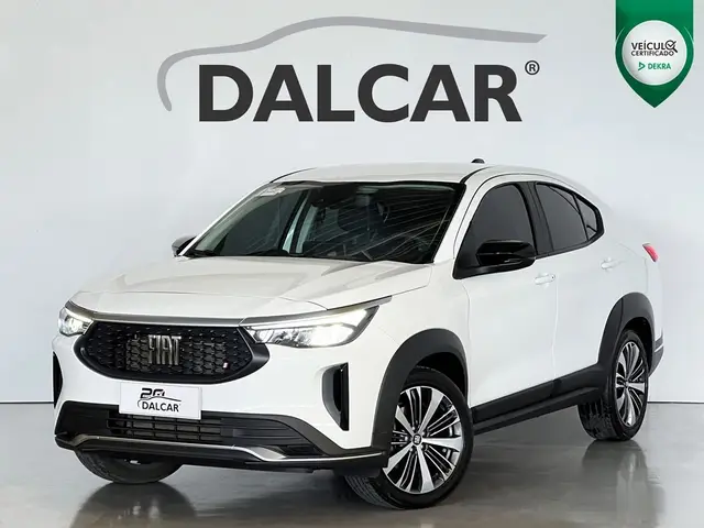 Carro Fiat Fastback 2025 Audace T200 Hybrid