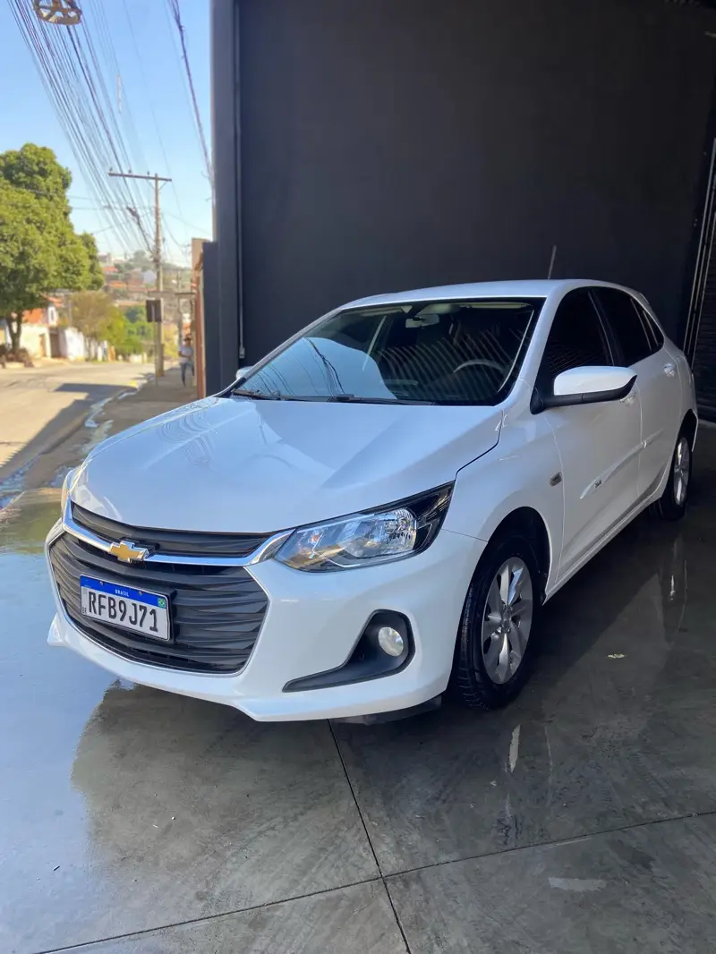 Chevrolet Onix LT 1.0 (Flex)