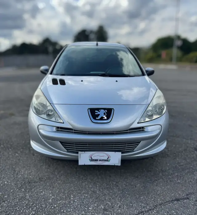 Carro Peugeot 207 2012 Hatch XR 1.4 8V (flex) 2p