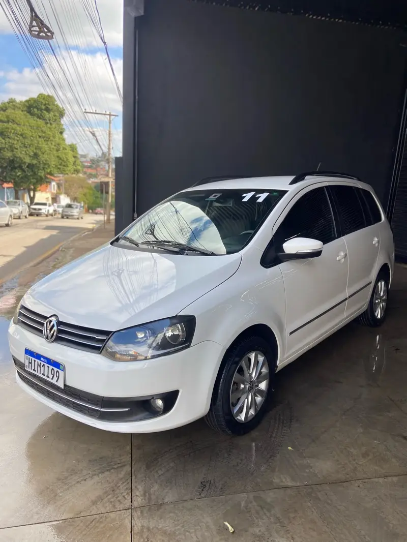 Volkswagen SpaceFox Sportline 1.6 8V (Flex)