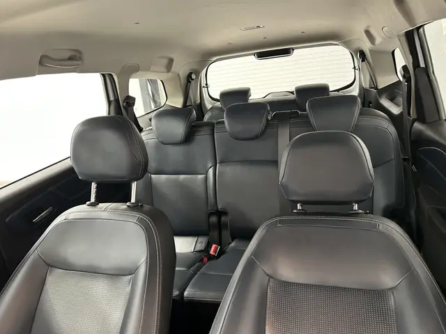 Carro Chevrolet Spin 2023 Premier 1.8 (Aut.)