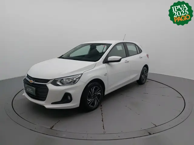 Carro Chevrolet Onix Plus 2024 LT 1.0