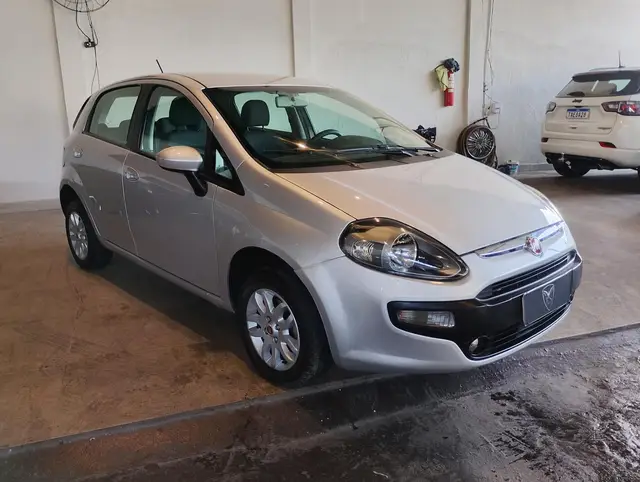 Carro Fiat Punto 2013 Attractive 1.4 (Flex)