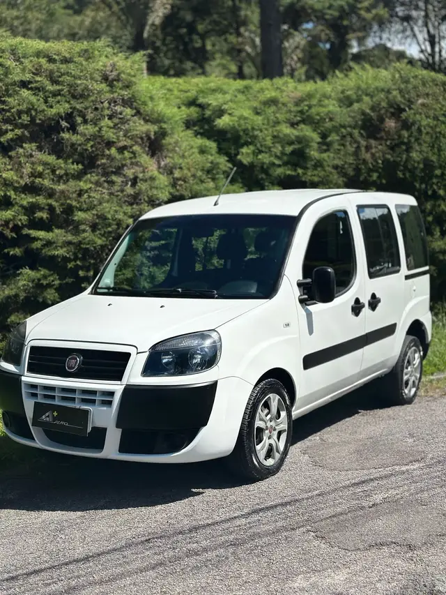 Carro Fiat Doblò 2020 Essence 1.8 16V (Flex)