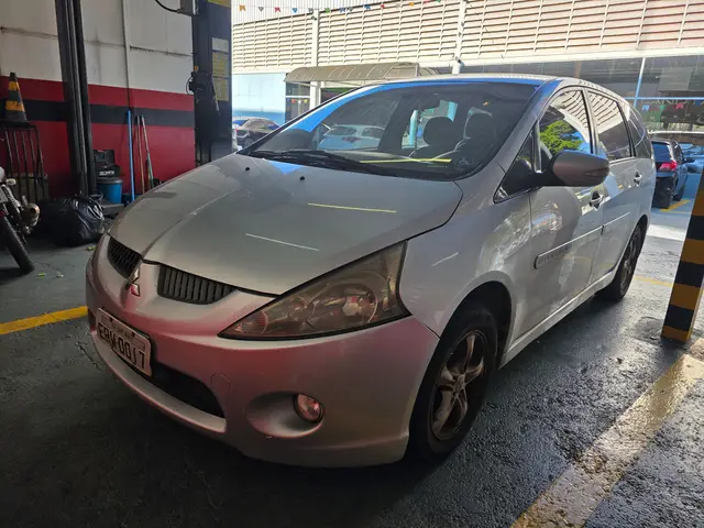 Carro Mitsubishi Grandis 2008 2.4 16V