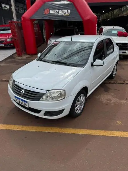 Carro Renault Logan 2011 Expression 1.6 8V Hi-Torque (flex)